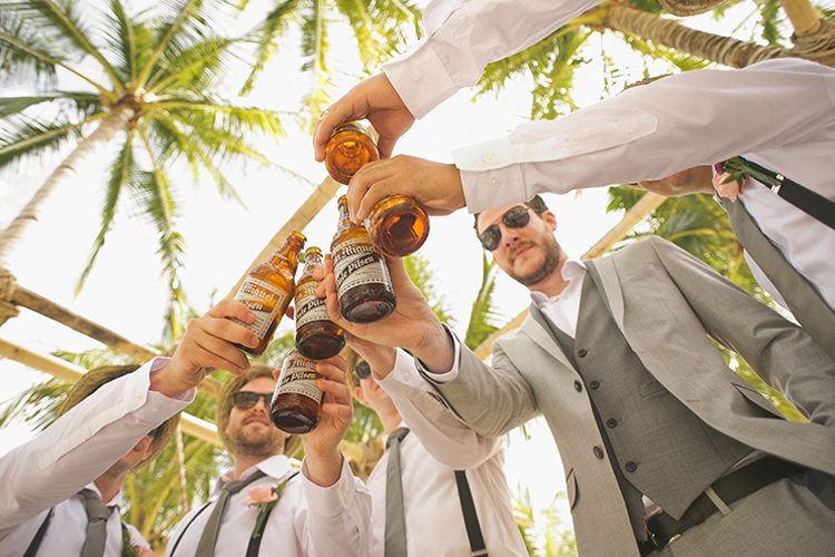 BEST BADASS GROOMSMEN GIFT IDEAS