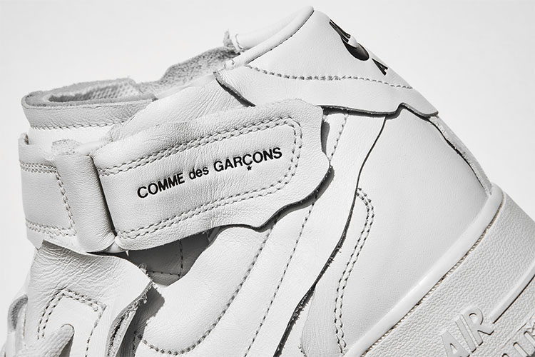 COMME des GARÇONS x Nike Air Force 1 Mid