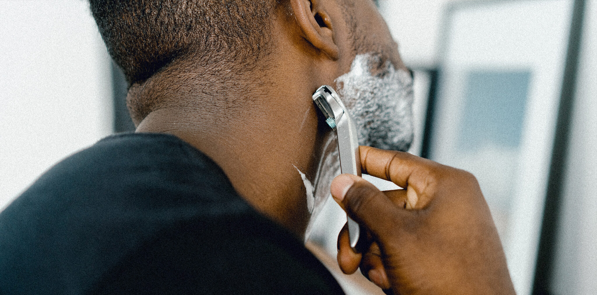 electric razor vs blades wet shave